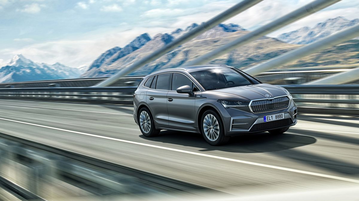 Škoda představuje dosud nejluxusnější Enyaq. Navíc si díky zásadní novince pomohla k výrazně delšímu dojezdu