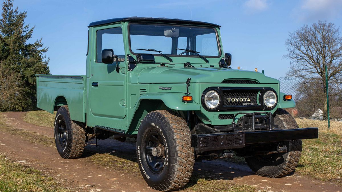 Třetí generace Toyoty Land Cruiser je nezničitelný nezmar, jehož cena raketově roste. A ve Venezuele měla hodně zvláštní jméno