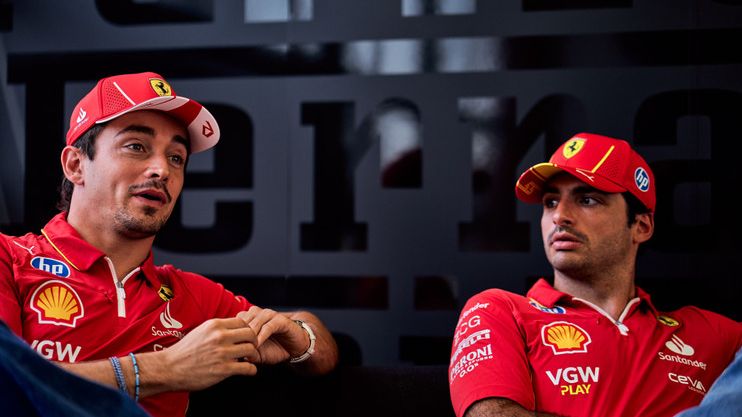 Při závodech formule 1 mají na okruhu i laboratoř pro paliva. Analýzy probíhají neustále během závodního víkendu