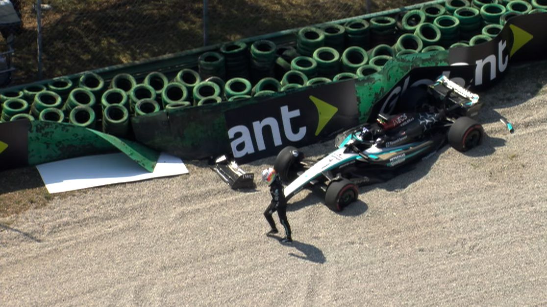Hořká premiéra osmnáctiletého mladíčka v F1: „Nový Verstappen“ rozbil auto po pouhých 11 minutách
