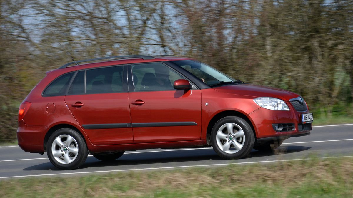 Máme pro vás tip na ojetinu za skvělou cenu. Škoda Fabia II vydrží věčnost, dobrých kousků ale ubývá