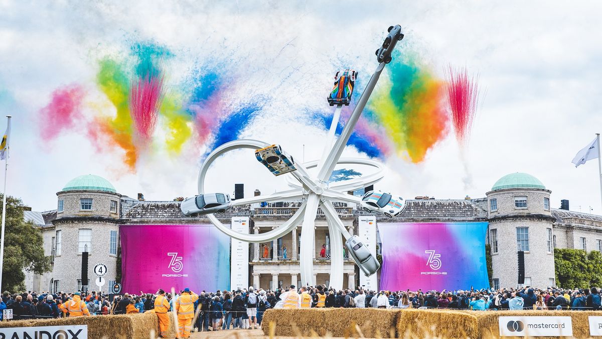 Festival rychlosti v Goodwoodu na vlastní kůži: Zážitek vymykající se úplně všemu, tohle je povinná četba pro každého fanouška aut!
