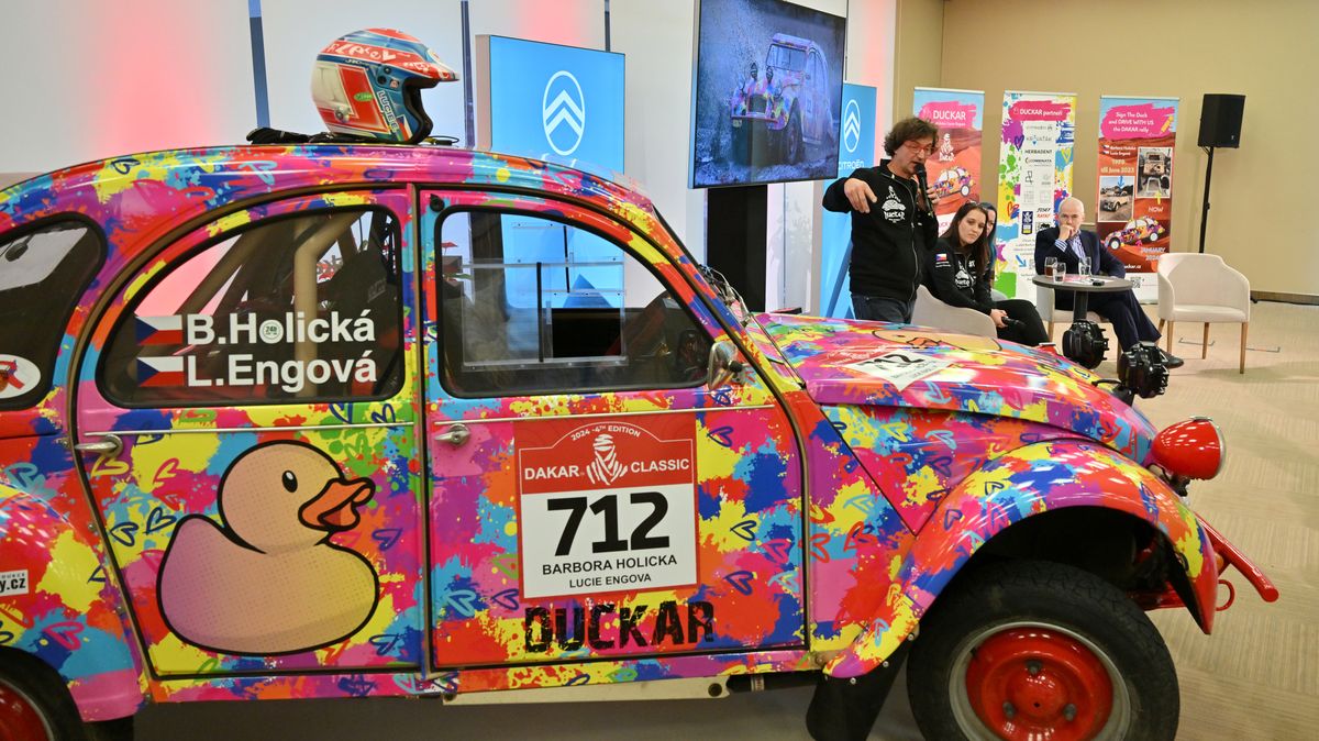 Sejde se Marek Eben, sestra bývalého pilota F1 a barevná kachna… To není začátek vtipu, ale přípravy unikátní české výpravy na Dakar!