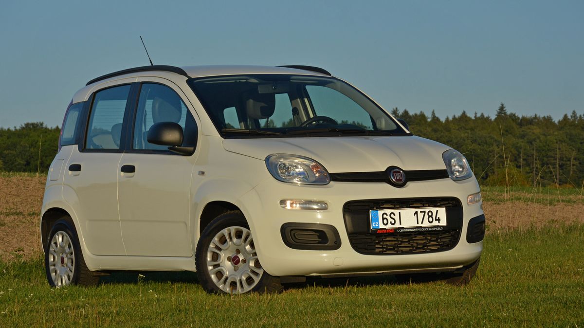 Test ojetiny: Fiat Panda III je jedno z nejlepších malých aut a pod kapotou má zázrak. Pověrám o italských vozech nevěřte