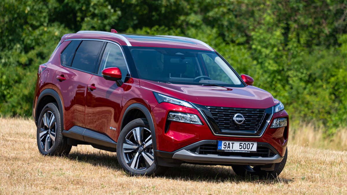 Úsporné rodinné SUV s velkou slevou: X-Trail se Nissanu vážně povedl a teď ho pořídíte za pěkné peníze