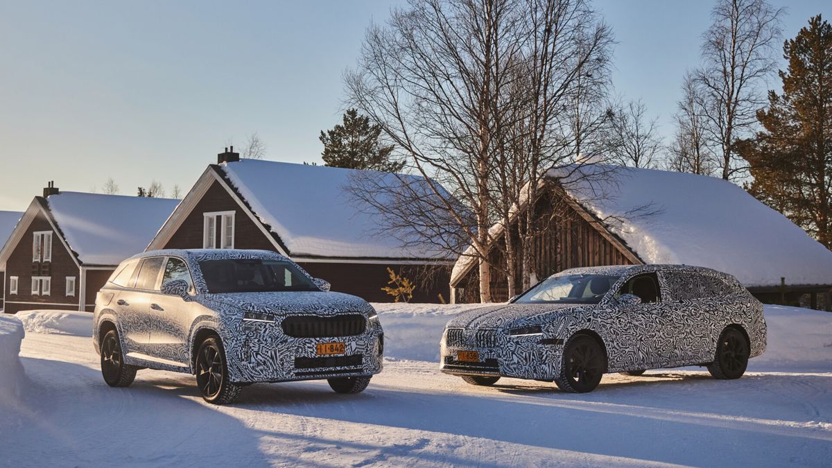 Škodovka poprvé ukazuje nový Superb a Kodiaq. Zatím zamaskované prototypy zvládly testy za polárním kruhem