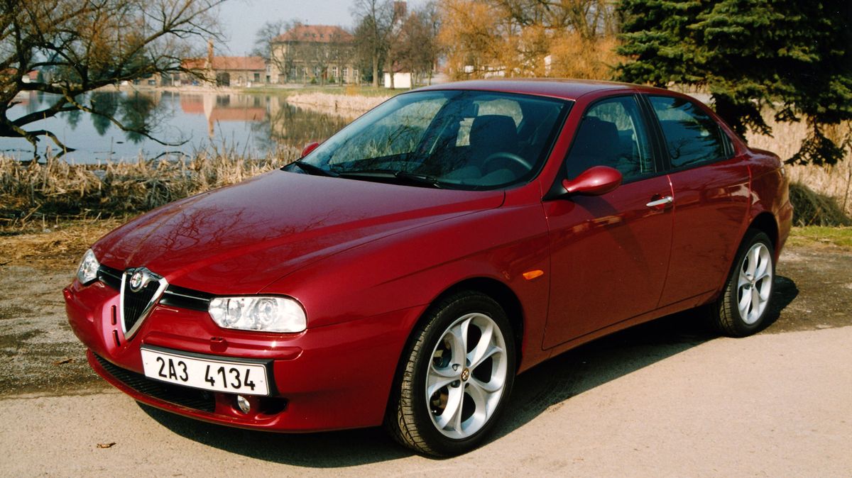 Láska na první pohled: Alfa Romeo 156 stála za znovuzrozením značky a zvýšila odbyt na trojnásobek