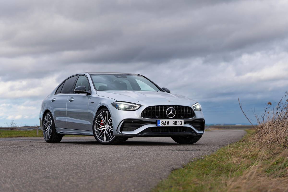 Mercedes-AMG C 43.