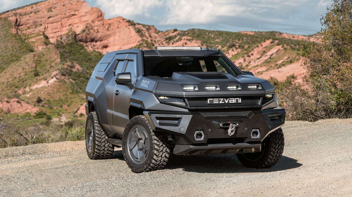 Design z videohry, ve výbavě neprůstřelné vesty a jmenuje se to Pomsta. Rezvani představilo další auto pro konec světa