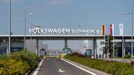 Nová Škoda Superb a Volkswagen Passat se stěhují na Slovensko, zůstává tam i čtvrté Porsche Cayenne
