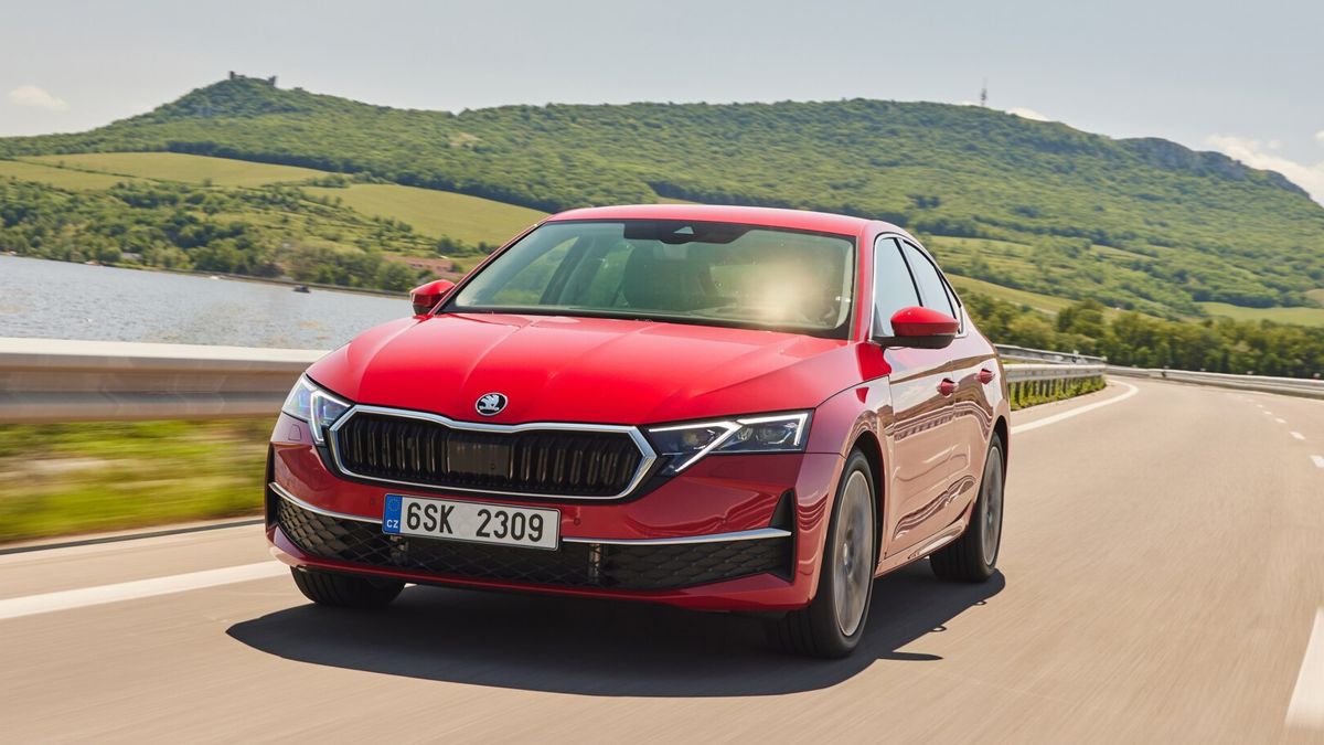 Vyzkoušeli jsme omlazenou Škodu Octavia: Základní nafta je úsporná jak legendární 1.9 TDI, tříválec nám chybět nebude