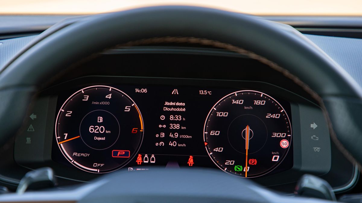 Přístrojový štít neboli budíky: Poznáte podle nich celé auto? Otestujte se!