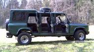 Zapomenutý český off-road ARO 328 Maxi Taxi měl sedm dveří, deset míst k sezení a chtěl konkurovat Hummeru