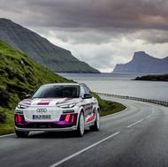 Audi Q6 e-tron (2025)