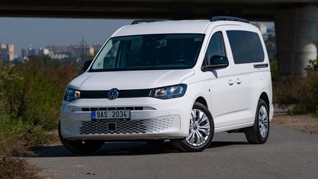 Volkswagen má skvělou nabídku pro české rodiny, cenu oblíbeného MPV srazil pod magickou hranici