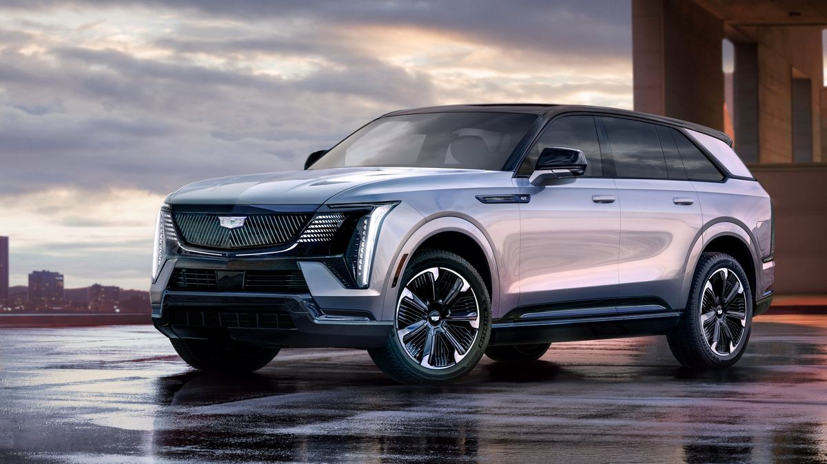 Cadillac představil elektrický Escalade IQ. Je to obří auto s extrémními parametry a baterkou, jakou jsme ještě neviděli