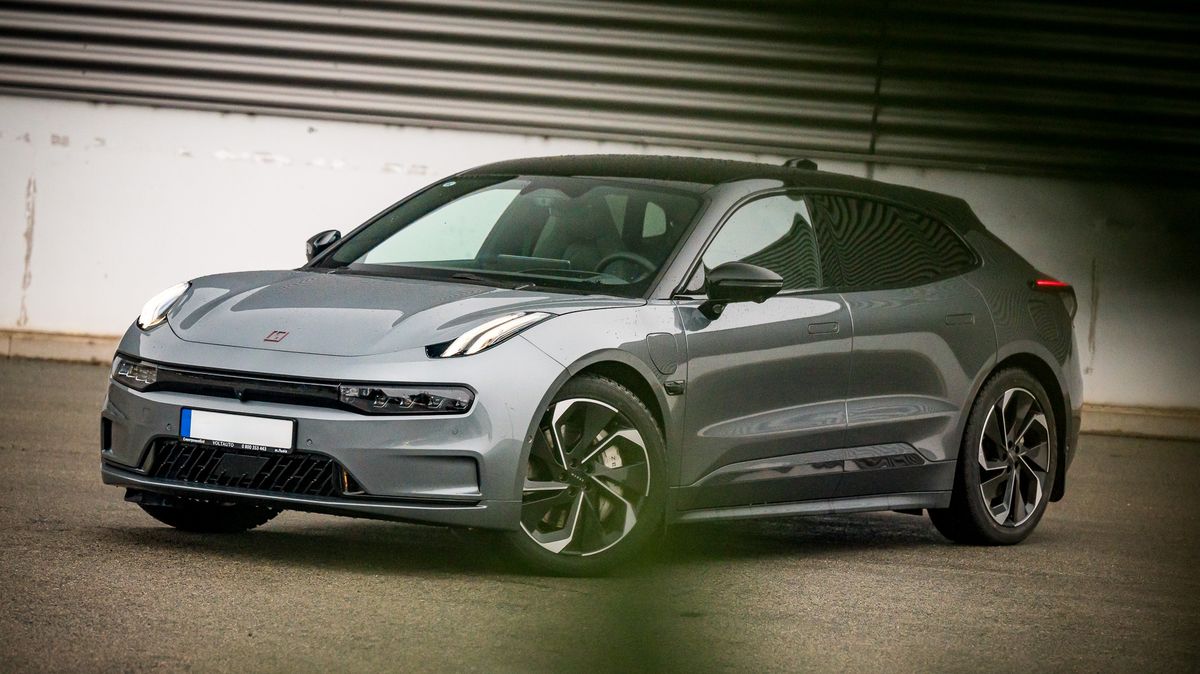 Čínská facka konkurenci: Zeekr 001 je fenomenální auto, které změní váš pohled na elektromobily