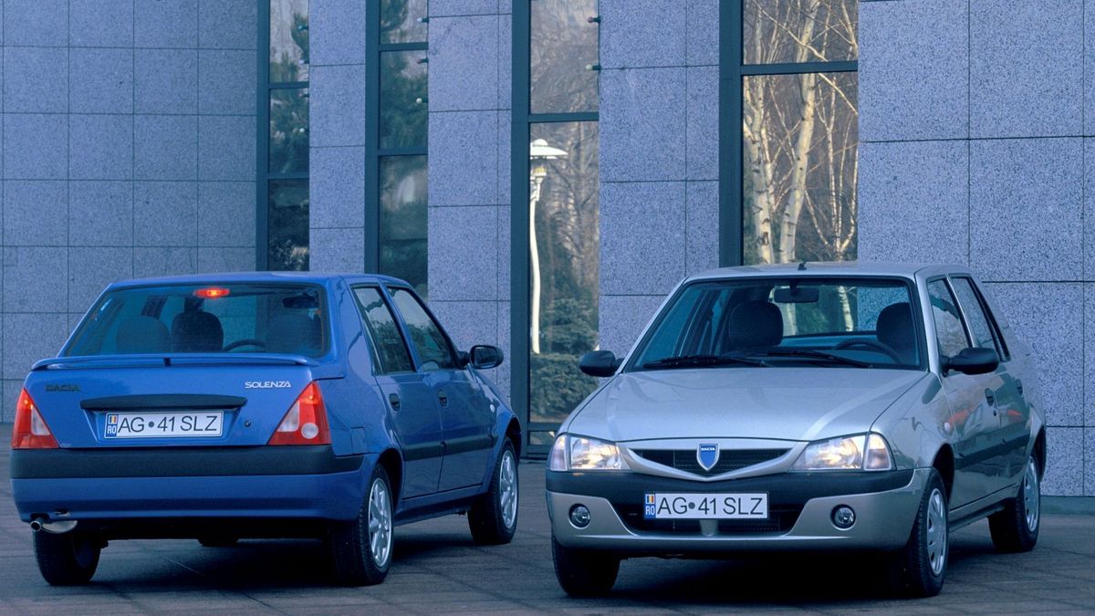 Než přišla první Dacia Logan, byla tu Solenza. Rumunská Octavia bývala nejlevnější auto u nás, prodávala se za dnes nepředstavitelnou částku