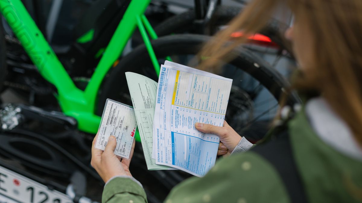Jak ušetřit tisíce: Za havarijní pojištění možná platíte zbytečně moc. Existuje jednoduchá rada