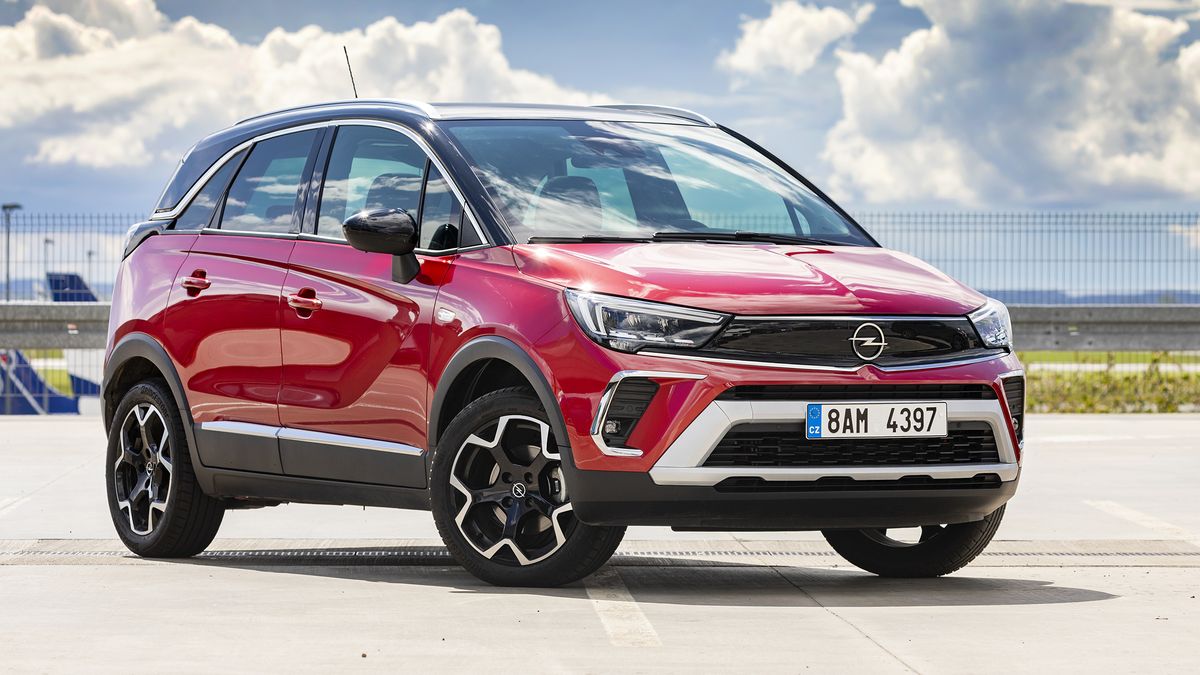 Opel před Vánoci odhaluje cenový hit: Nejprodávanější auto se vejde pod 400 000 Kč, lepší nabídku v dané třídě nenajdete