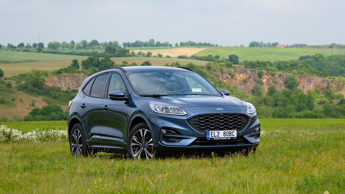 Ford Kuga je povedené rodinné SUV za pěkné peníze. Tedy pokud si vyberete z nabídky motorů