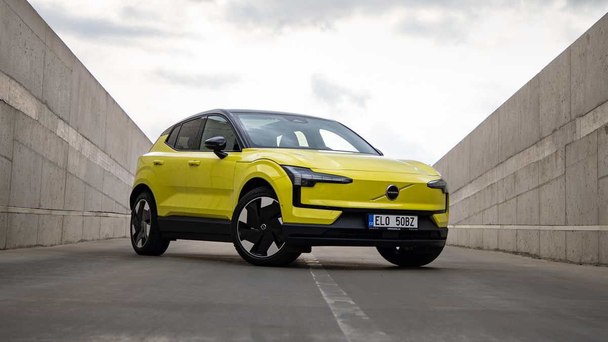Miláček davů? Malé a chytré Volvo EX30 má potenciál pobláznit Čechy do elektromobility