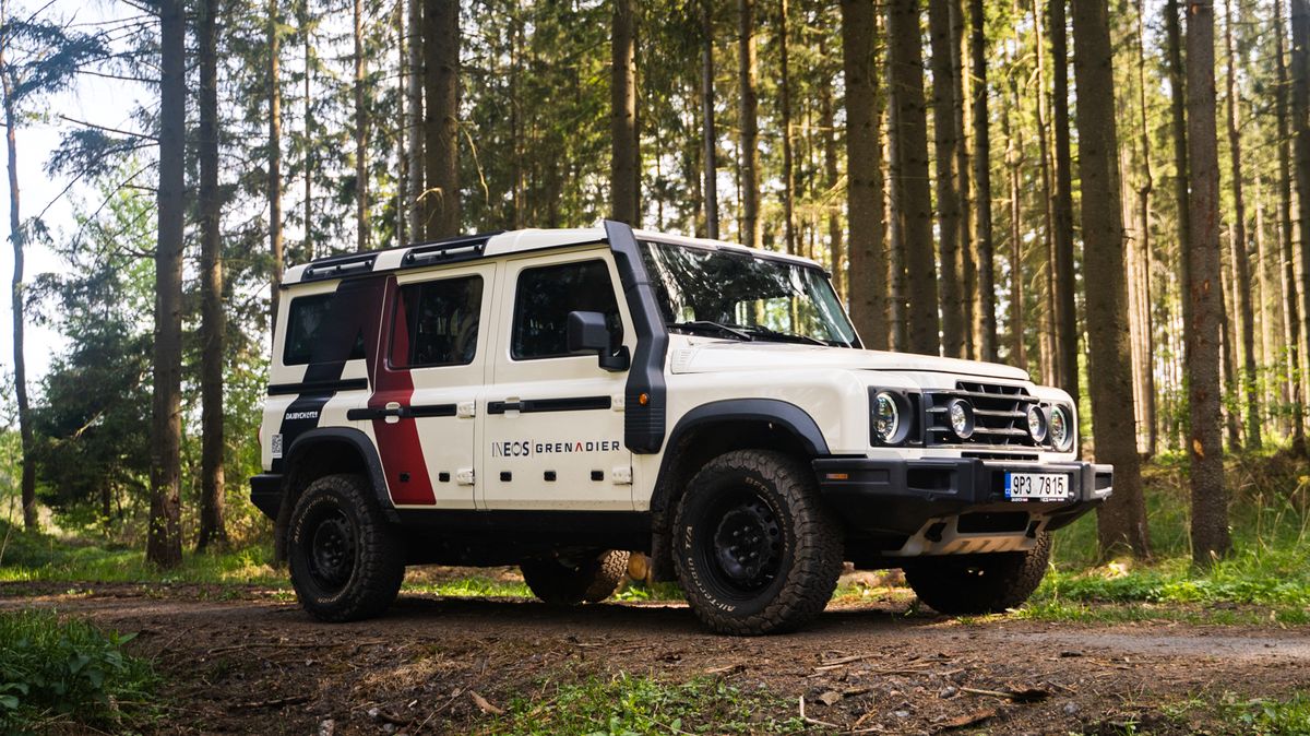 Jak se žije s off-roadovým drsňákem? Ineos Grenadier jsme potrápili na silnici i v terénu