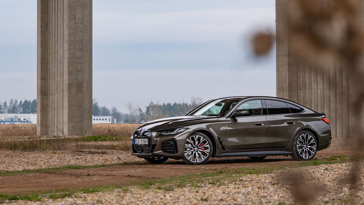Vstupenka do světa, který Češi nenávidí: Elektrické BMW i4 nabídne spoustu zábavy, navíc za nečekaně přiměřený peníz
