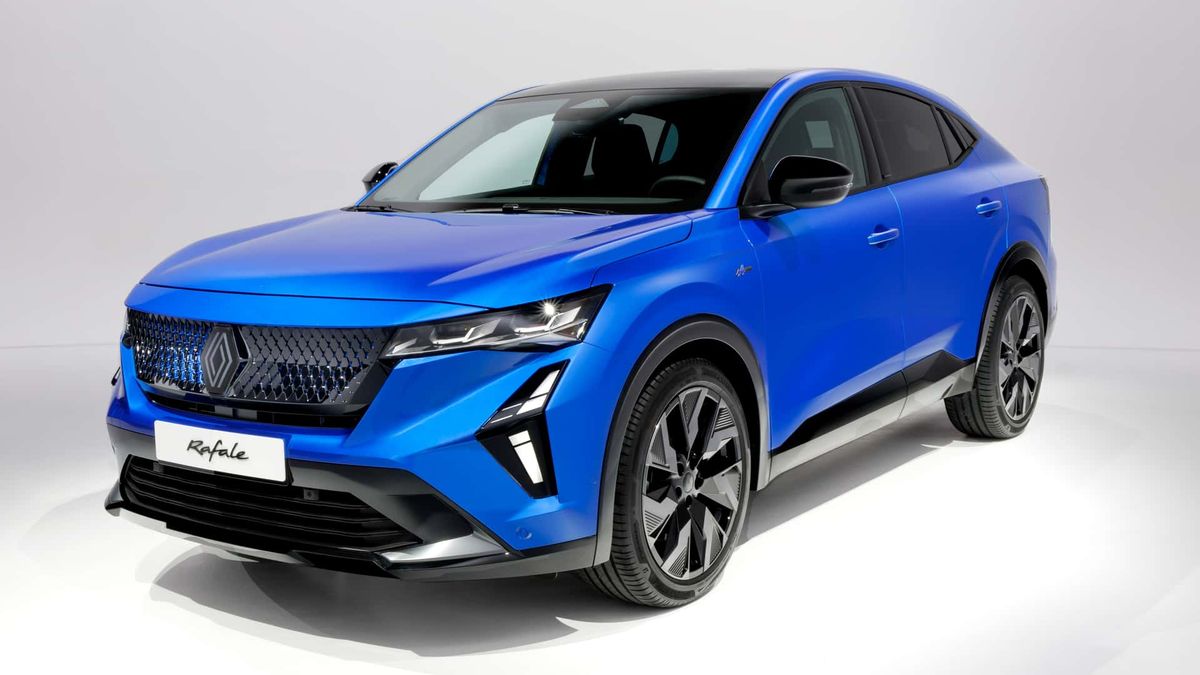 Nový elegán od Renault má kromě stylu přinést také zábavu za volant a výkon až 300 koní