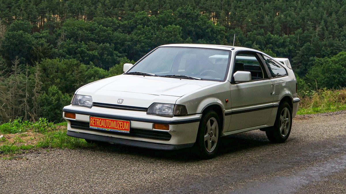 Modla japanofilů je tak dobrá, že si to ani neumíte představit: Skvostné kupé Honda CRX pořád umí nadchnout