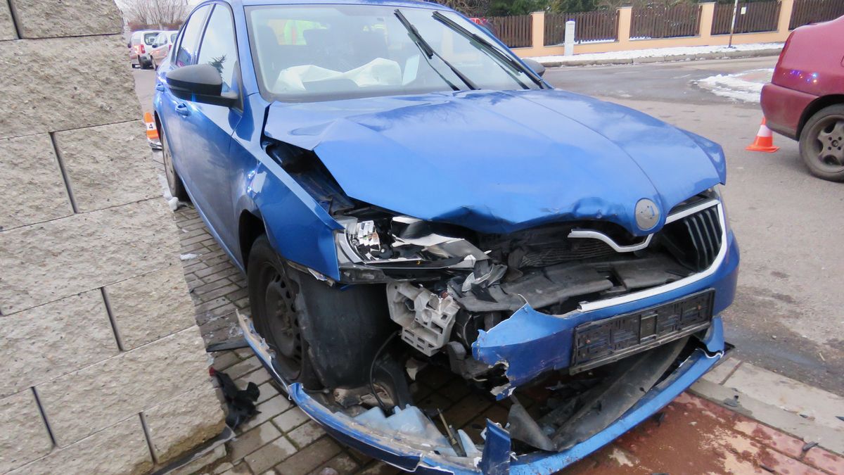 Nejvíc podvodů s ojetinami se děje v zemích, kam byste si pro auto nejspíš nejeli. Česko ale na tom není o moc líp