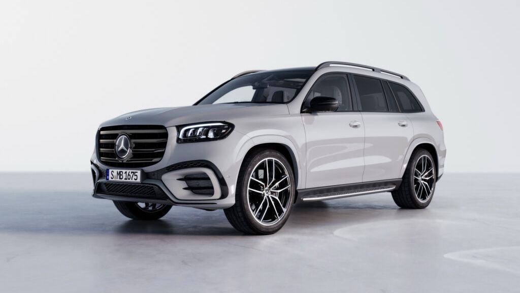 Mastodont Mercedesu v novém: SUV GLS má silnější motory a lepší technologie, design se moc nezměnil
