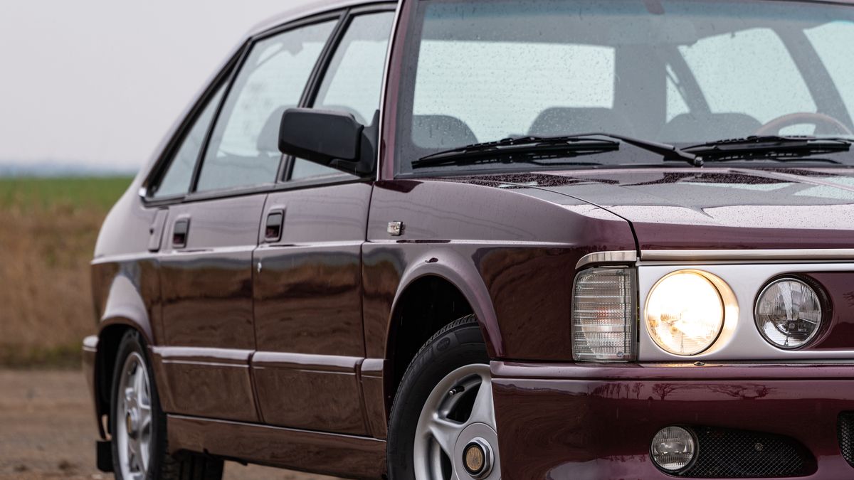 Hádáme veterány i modernu: Poznáte auto jen podle textové nebo obrázkové nápovědy?