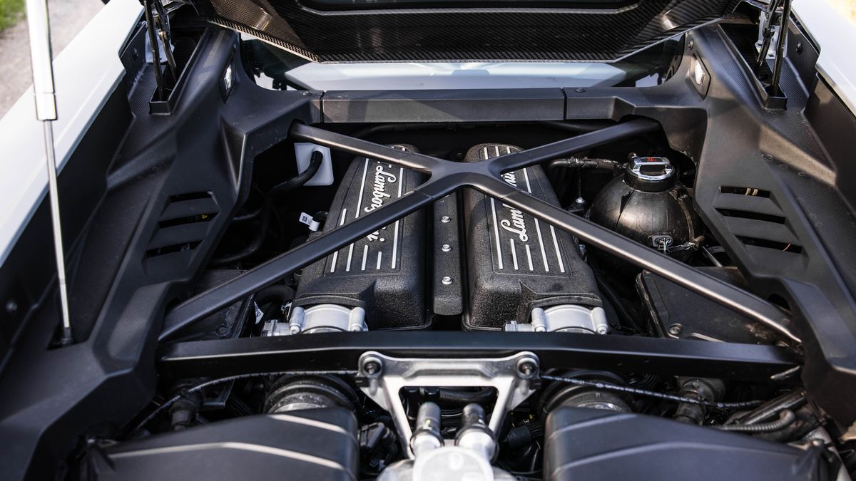 Definitivní konec jedné éry. Lamborghini vyprodalo všechny spalovací modely, teď už nastupuje elektrifikace
