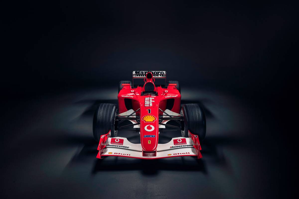 Monopost Ferrari F2001b.