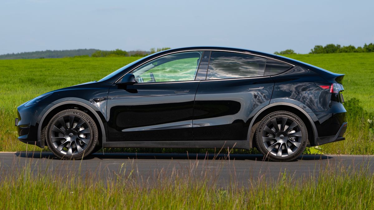 Netěšte se, Tesla modernizovaný Model Y Juniper letos nepředstaví. Únikům i slevám navzdory
