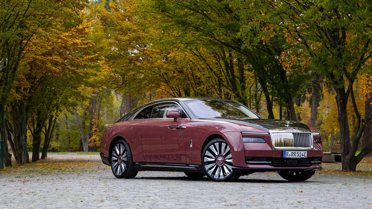 Nejpohodlnější auto na světě: Rolls-Royce Spectre posouvá hranice komfortu a luxusu díky elektřině