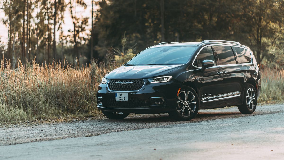 Chrysler Pacifica ukazuje, zač je toho plnotučné MPV. Kromě mocného šestiválce má i palubní vysavač