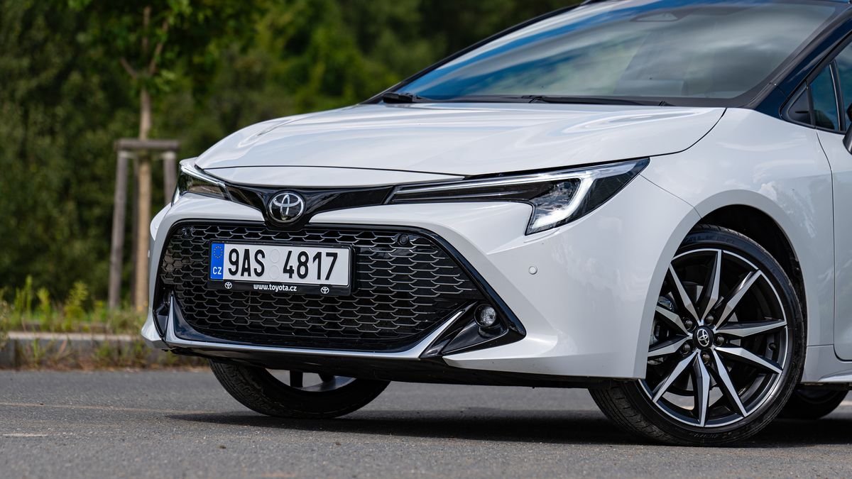Toyota slaví 300 milionů vyrobených aut! Uhádnete nejoblíbenější model?