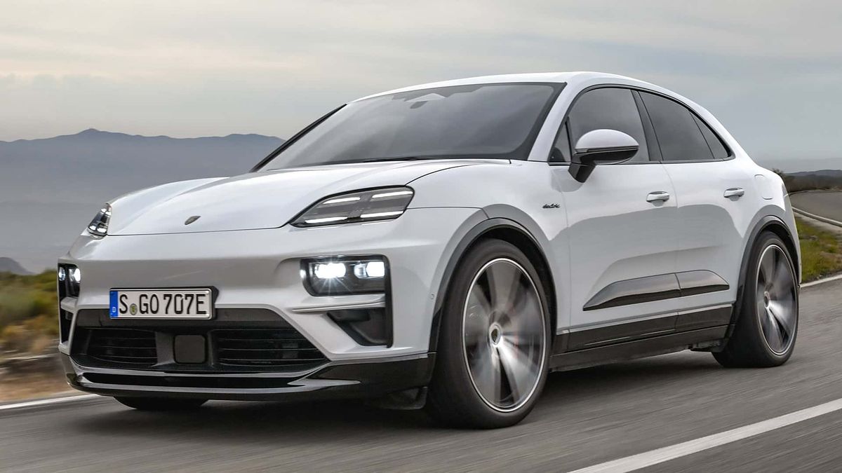 Nejprodávanější Porsche chce rozdrtit elektrickou konkurenci: Macan má parametry supersportu a dva kufry, prozradil i českou cenu