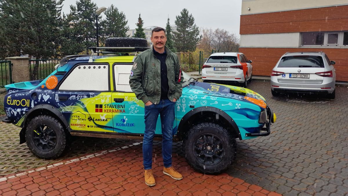 Dakarská škodovka jede už naposled. Pilot Klymčiw prozradil důvody a řekl, co s autem bude po závodu