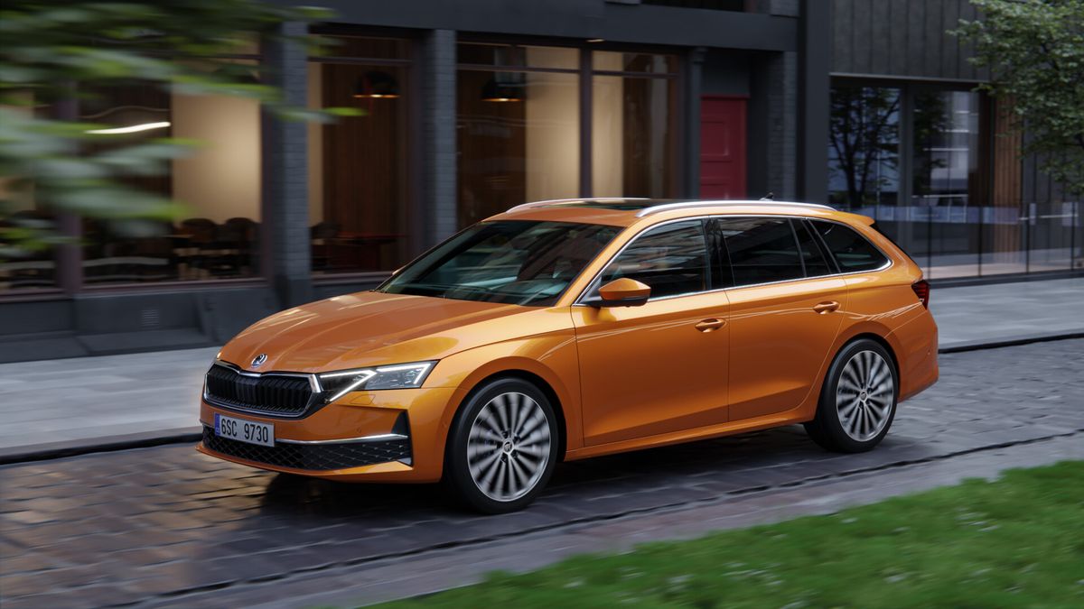 Omlazená čtvrtá Škoda Octavia přijíždí v úvodní edici. Má výbavu jak partesu a víme, kolik stojí