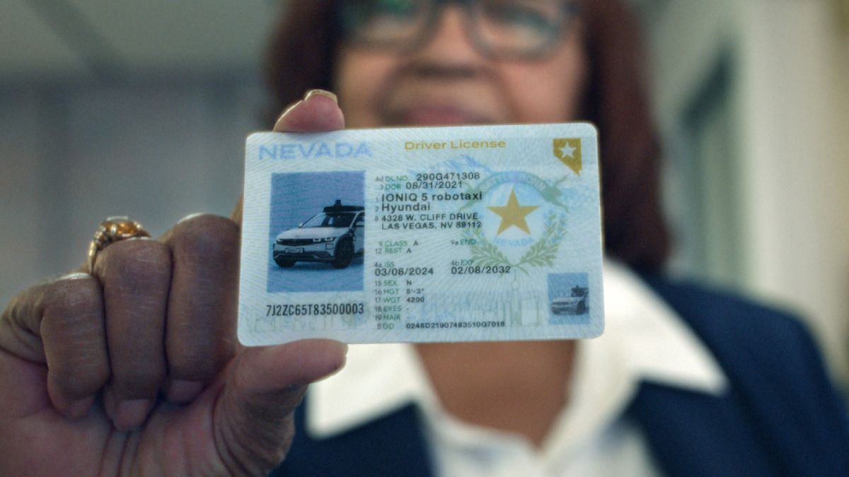 V USA dostalo řidičák auto! Komisařku autoškoly ohromilo řízením i perfektní stopkou