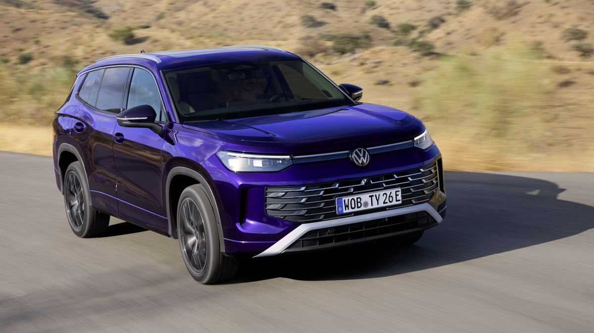 Nový soupeř Kodiaqu přijíždí rovnou v akční verzi. Bohatě vybavený VW Tayron se vejde do milionu
