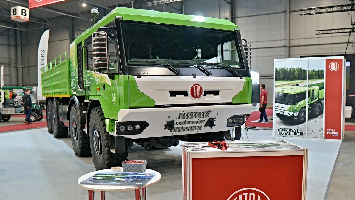 Tatra má průlomovou novinku! Představuje hybridní náklaďák: Force se dvěma silnými motory se umí pohybovat zcela neslyšně