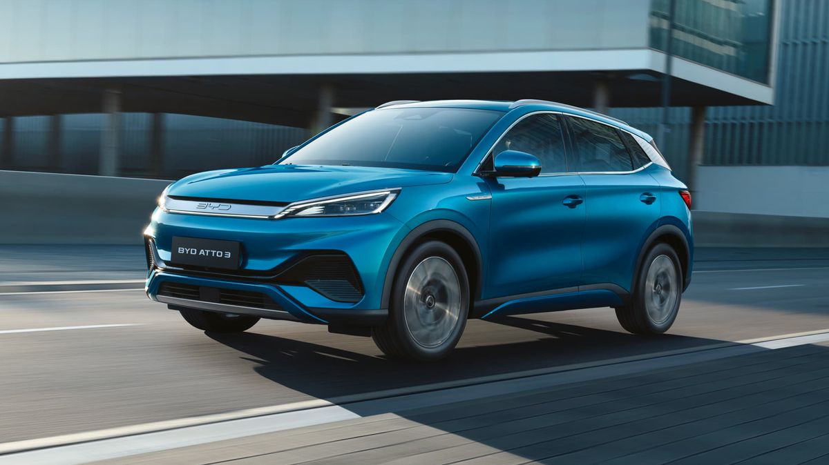 Čínské elektrické SUV BYD Atto 3 selhalo v rámci zkoušek bezpečnostních asistentů. V jednom testu dostalo 0 bodů!