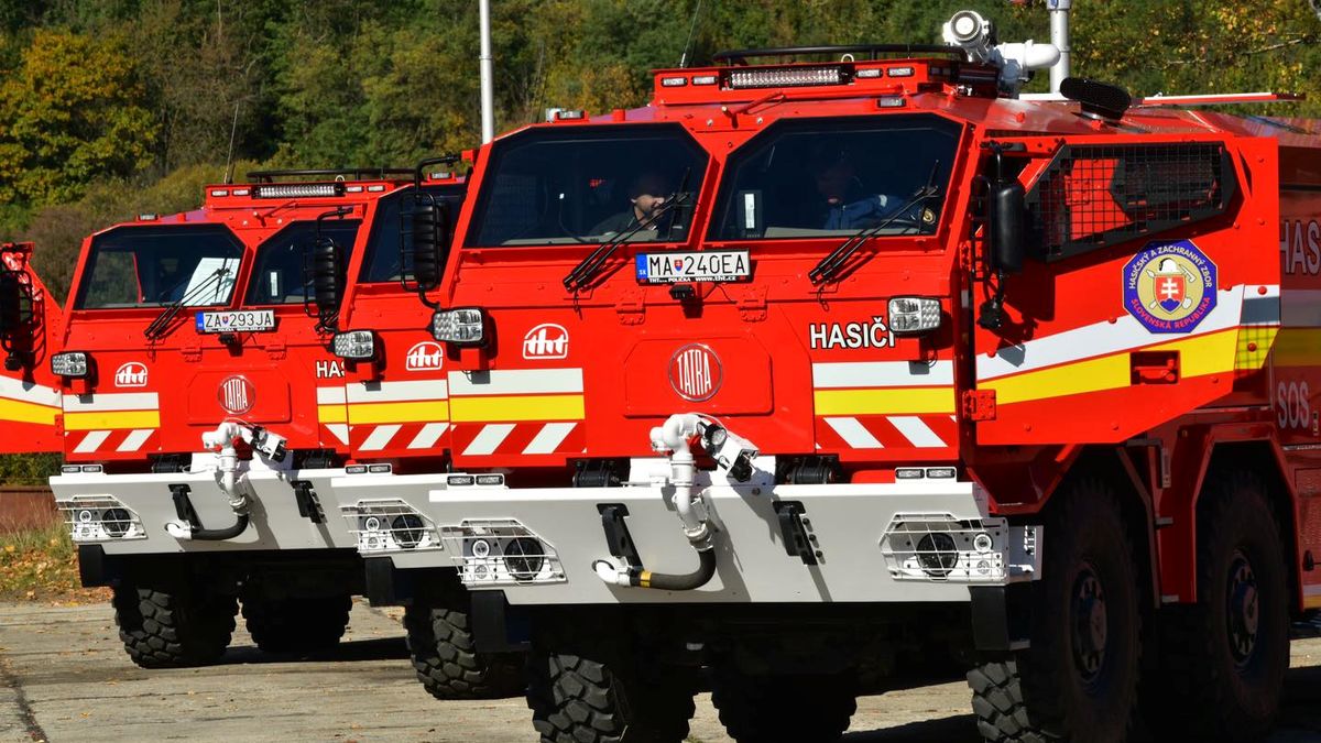 Český Titan míří k sousedům: Slovenští hasiči vsadili na pancéřované tatrovky, posádku ochrání i před výbuchem