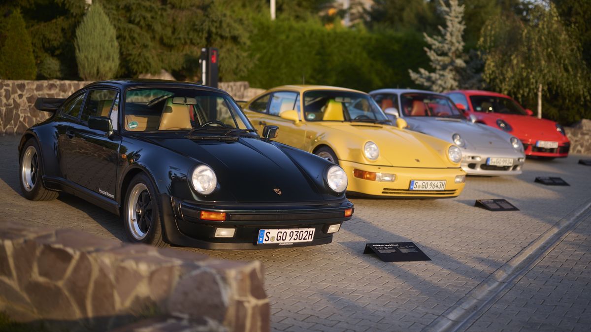 Všechno nejlepší, legendo! Za volantem klasických sporťáků jsme oslavili padesátiny 911 Turbo