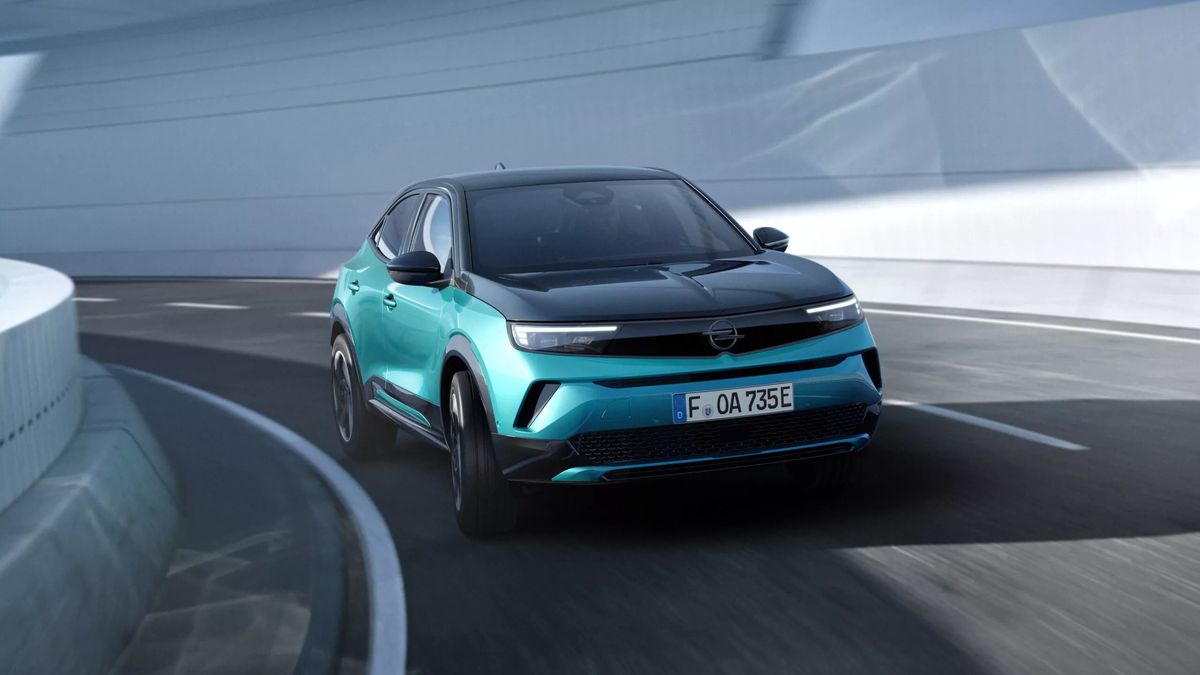 Bestseller Opelu prošel modernizací. Zlatého bludišťáka pro toho, kdo pozná rozdíly