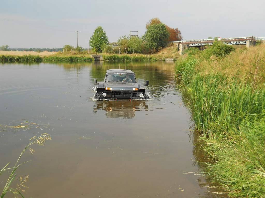 Lada Niva Marsh.